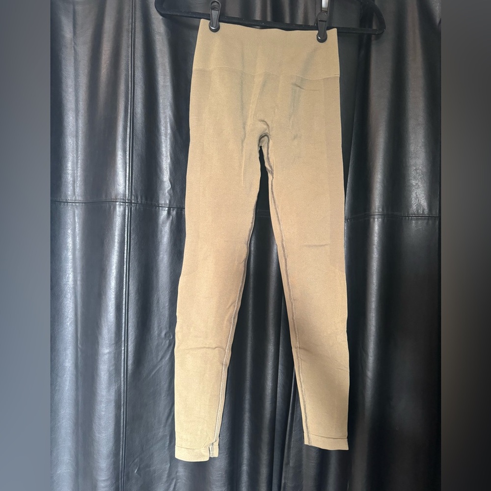 Alphalete amplify collection leggings olive green